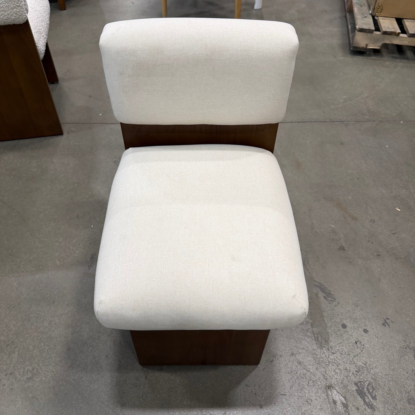 Eira Chair