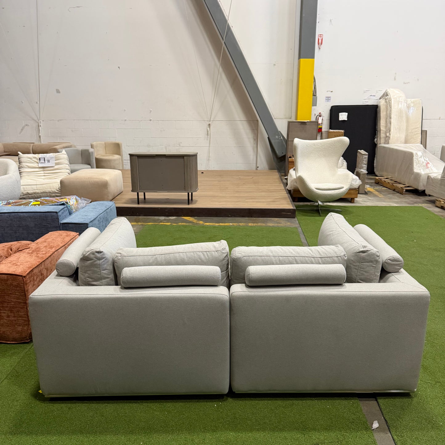 Milo Sofa - Modern Felt: Malmo