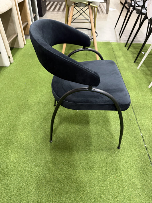 Uma Dining Chair - Plush Velvet: Black, Black Base
