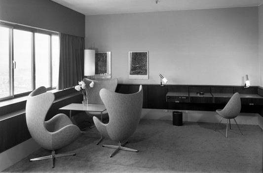 Replica vs. Authentic Mid-Century Modern: Which is Your Perfect Match?