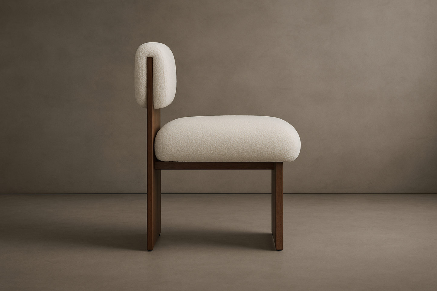 Eira Chair
