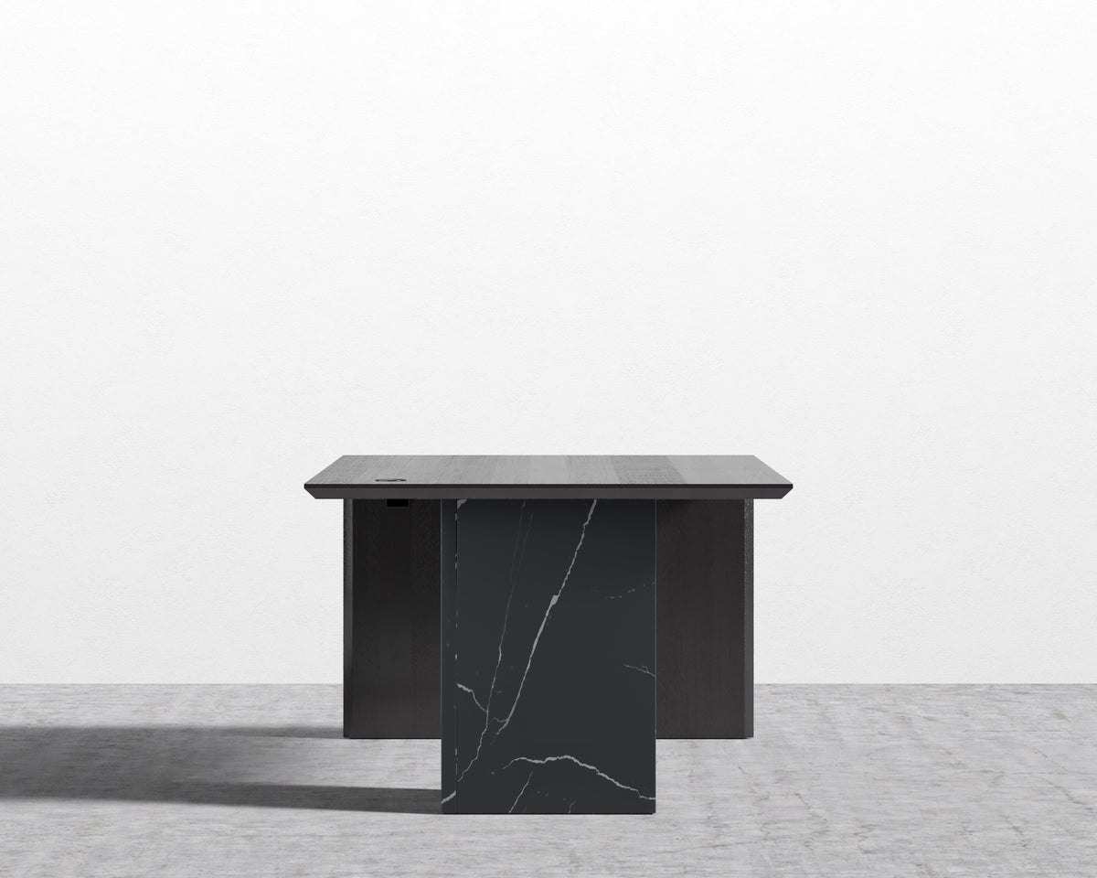 Gia Desk
