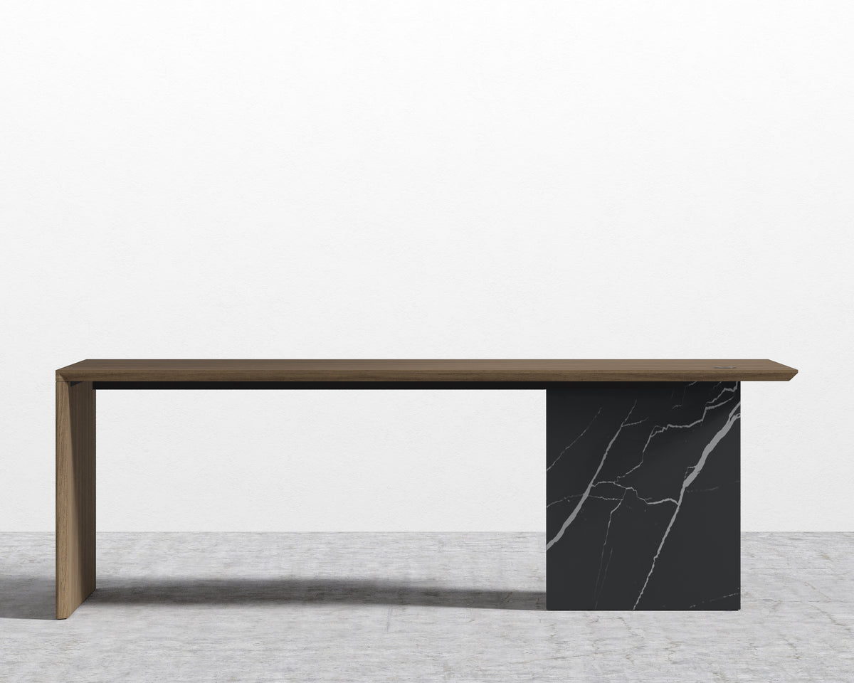 Gia Desk