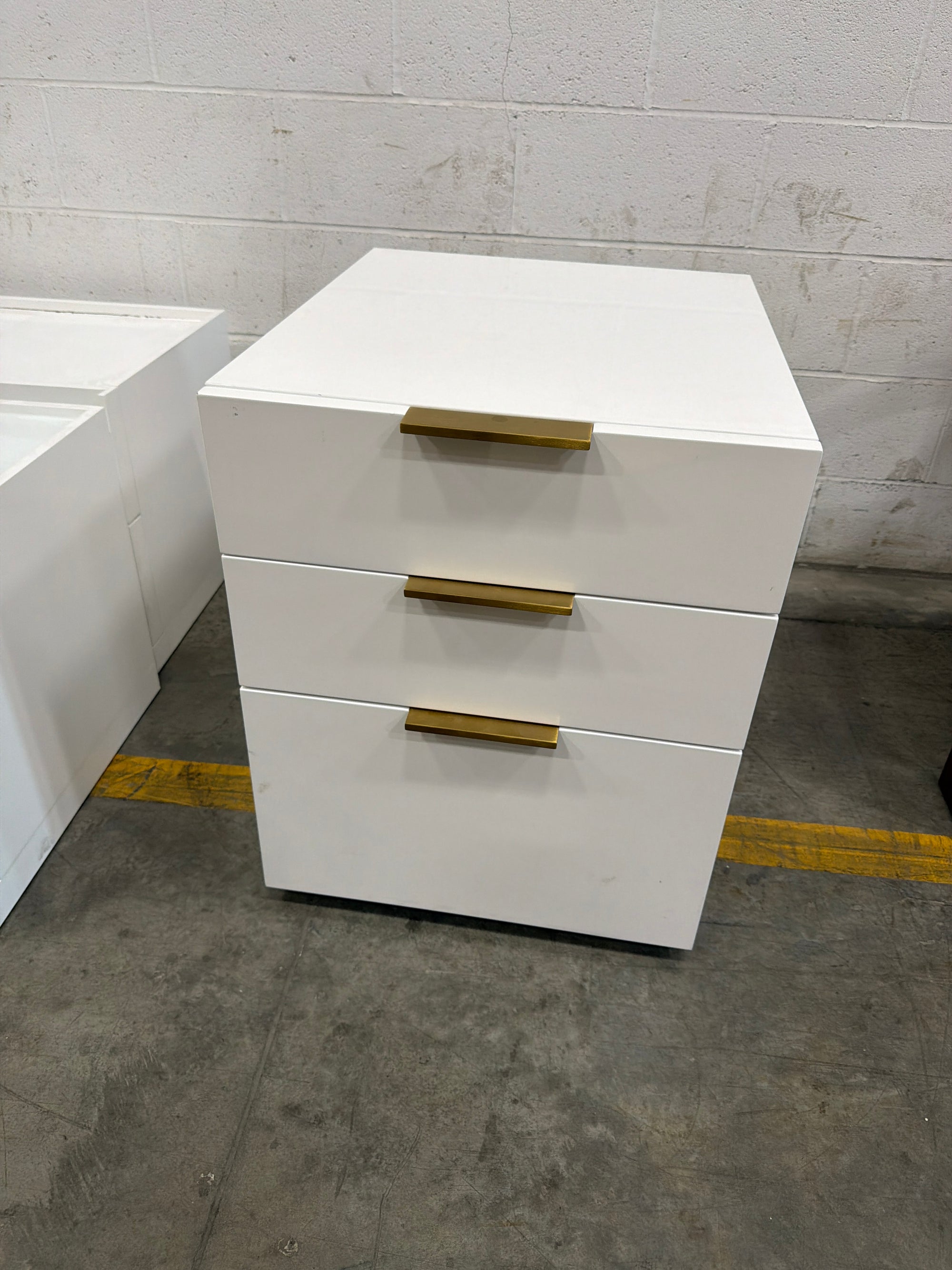 Augustus Storage Unit - Glossy White Lacquer