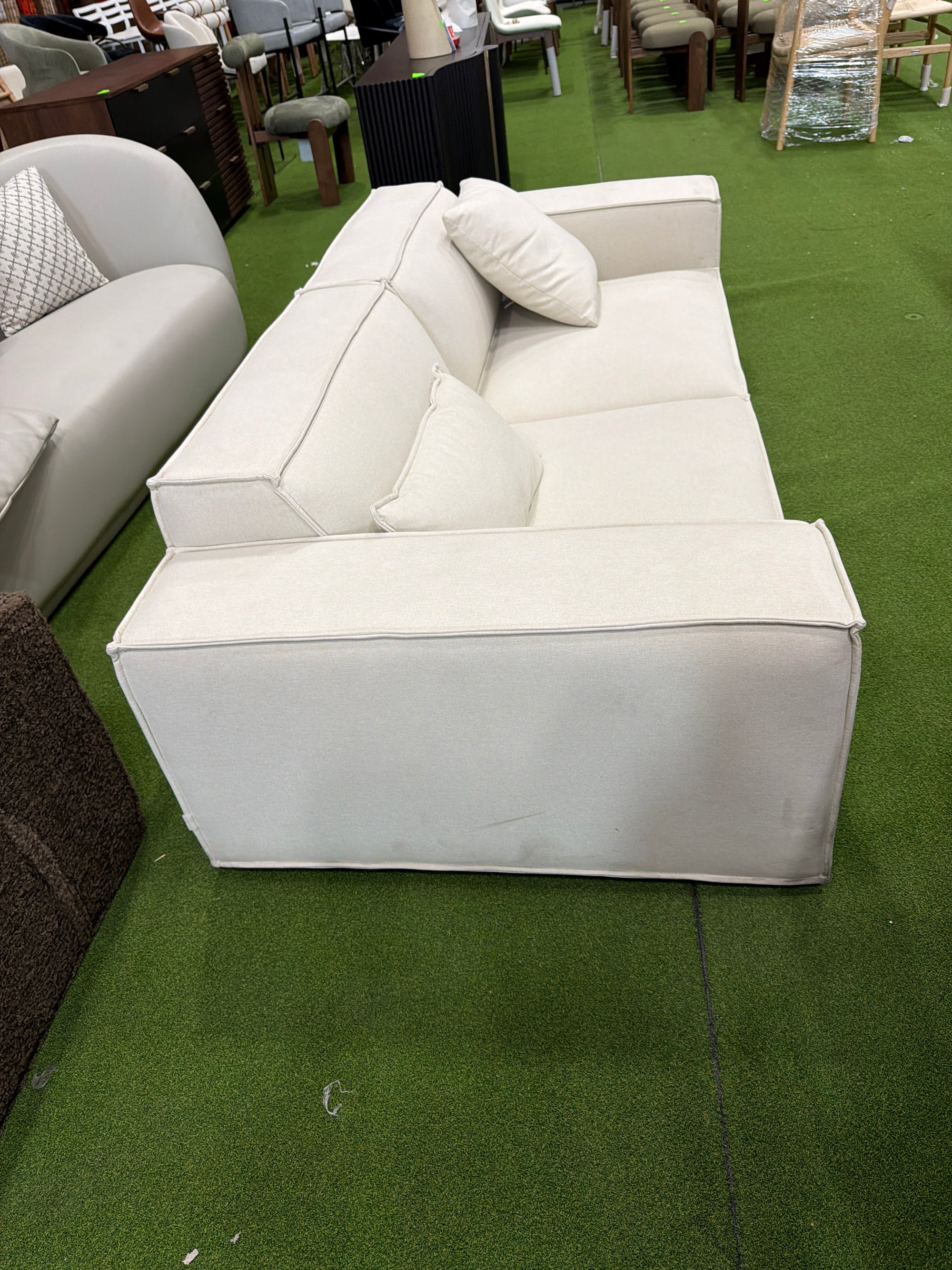 Porter Sofa - Modern Felt: Alesund