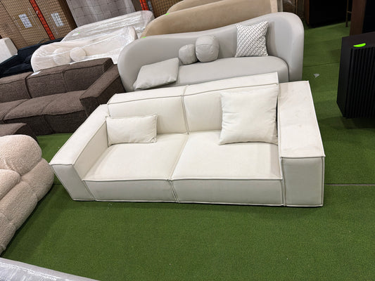 Porter Sofa - Modern Felt: Alesund
