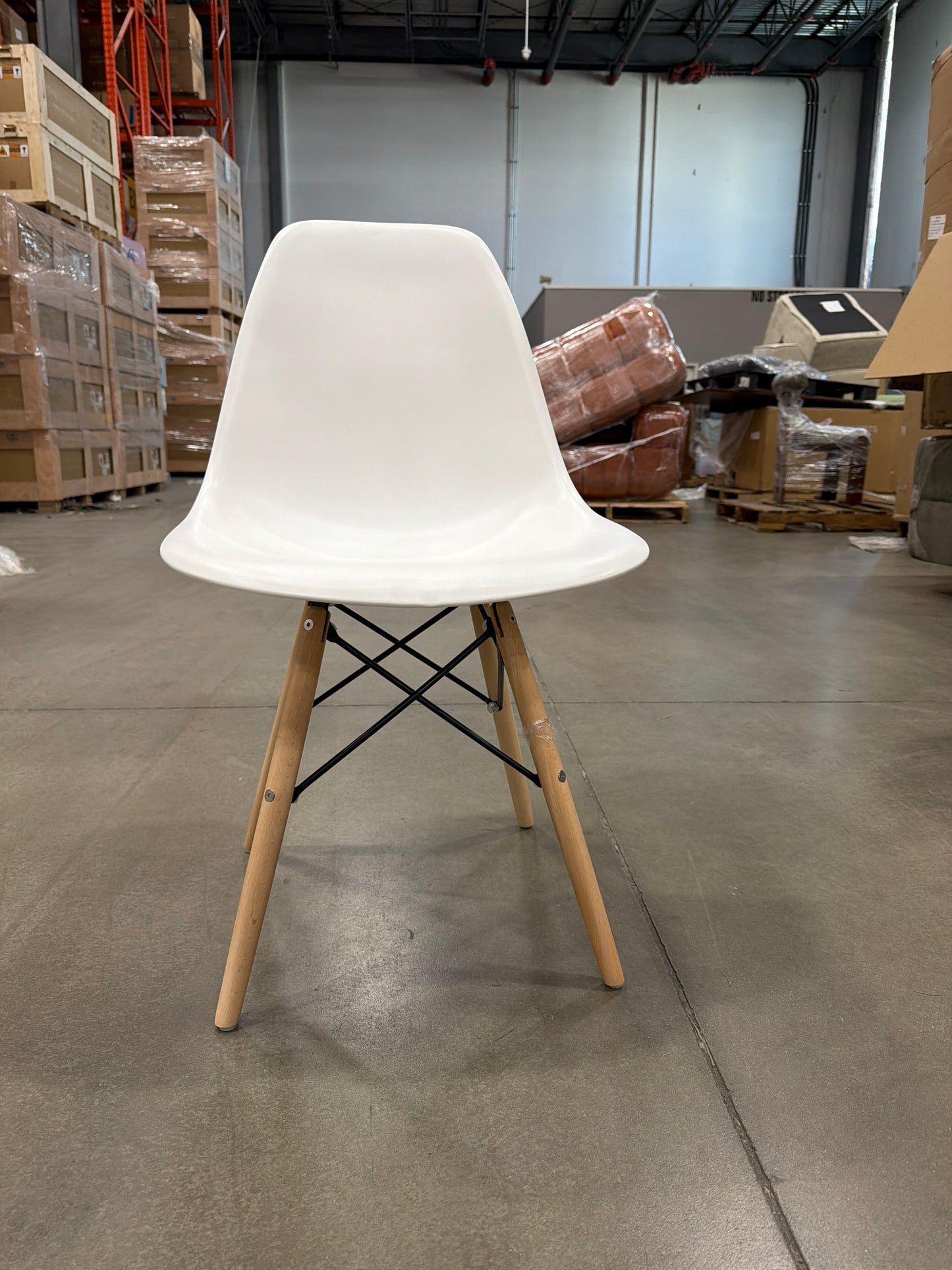 DSW Molded Plastic Side Chair