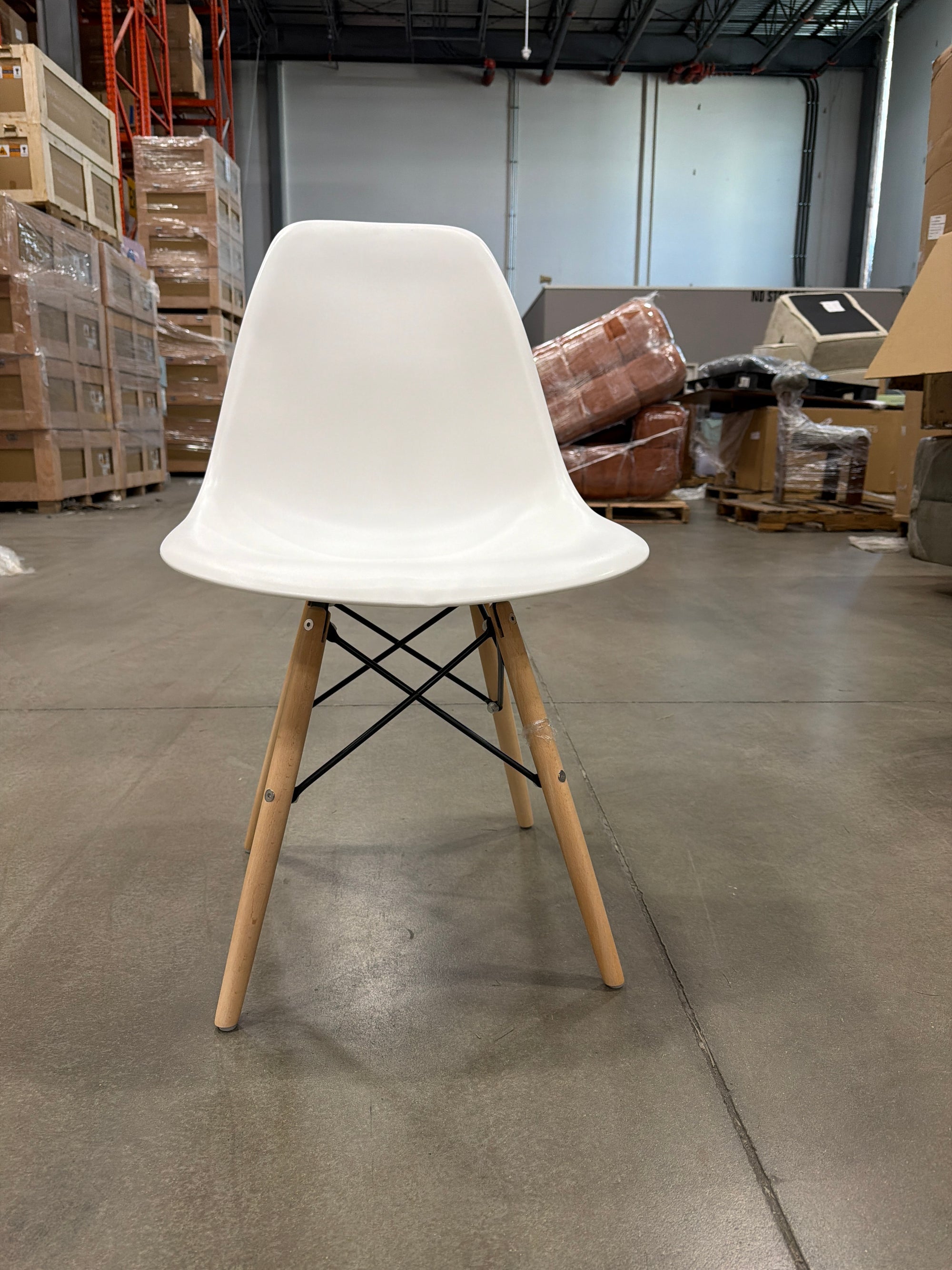 DSW Molded Plastic Side Chair