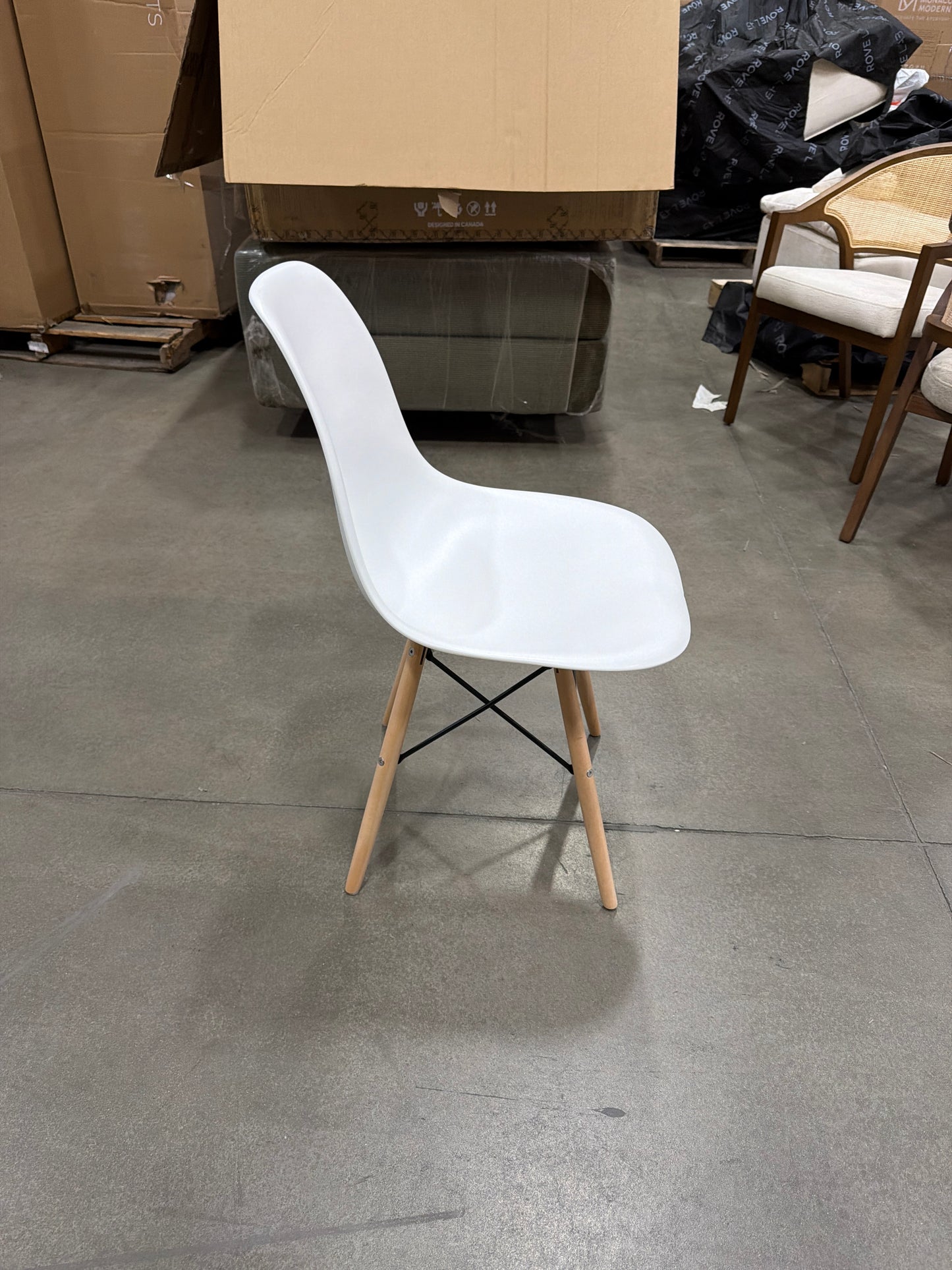 DSW Molded Plastic Side Chair