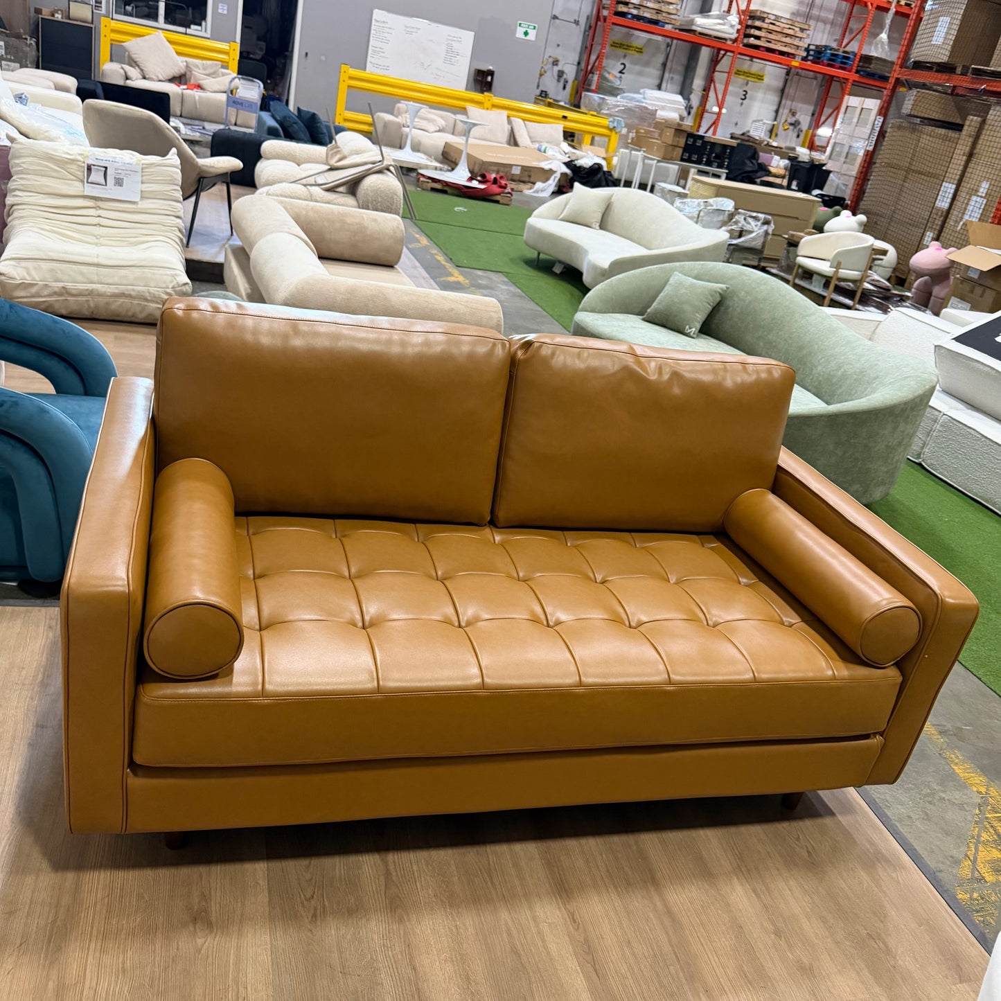 Sven Loveseat