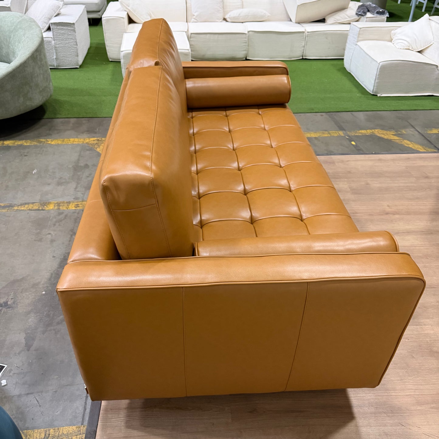 Sven Loveseat
