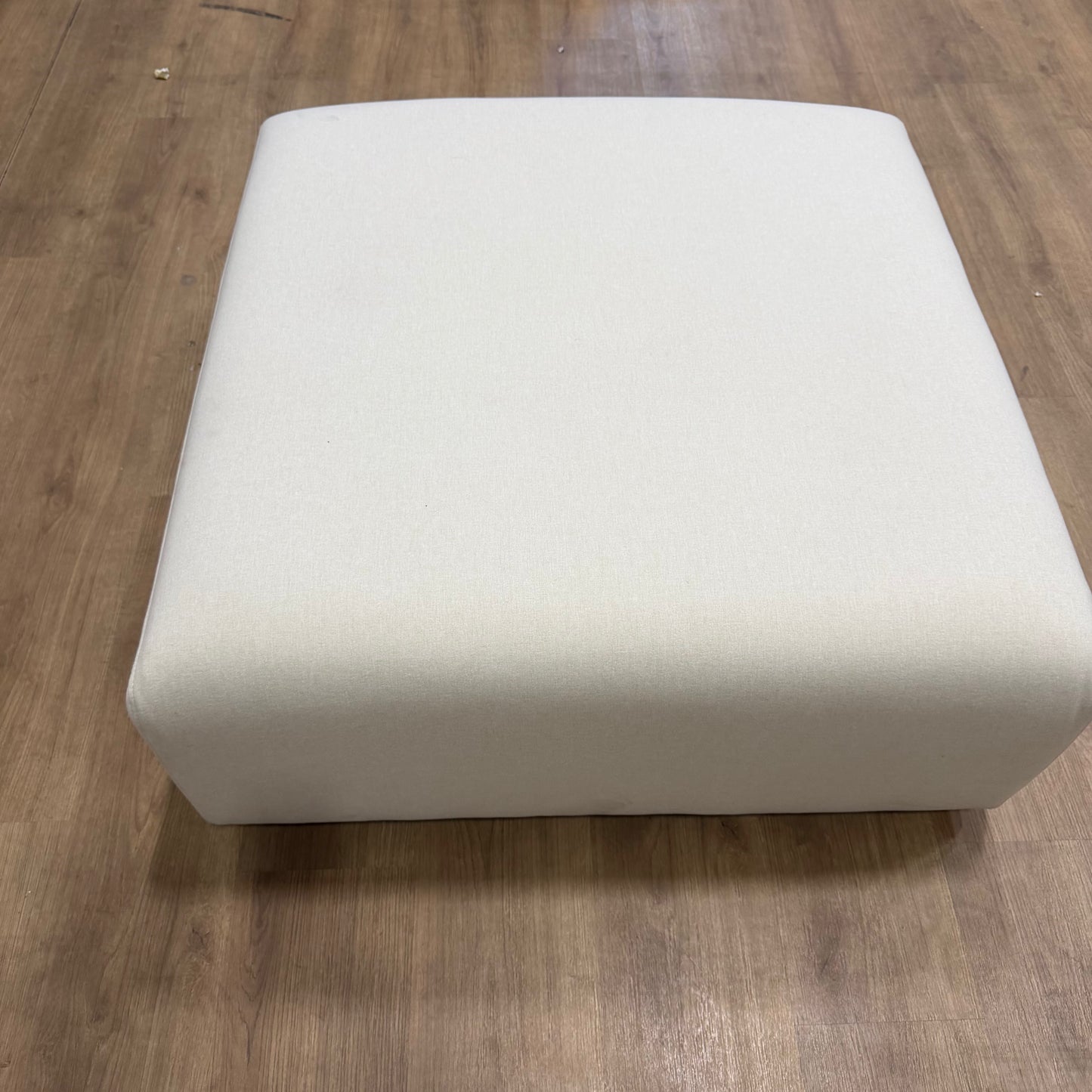 Arya Ottoman - Modern Felt: Alesund