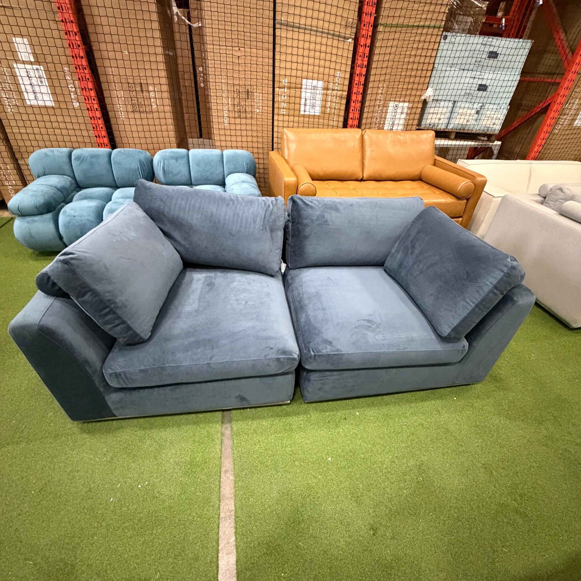 Milo Sofa - Plush Velvet: Prussian