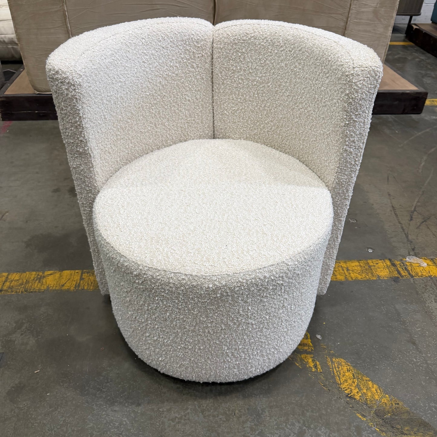 Nova Lounge Chair - Chatou Bouclé: Pearl