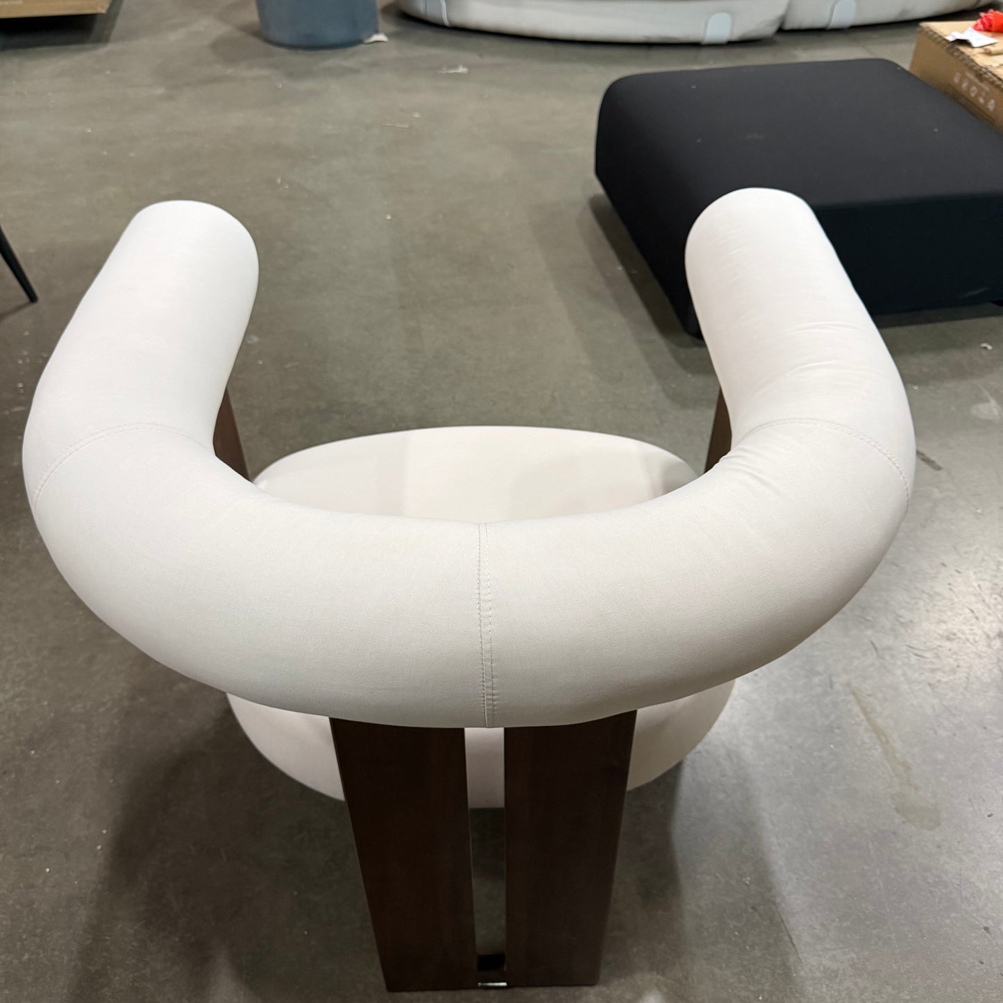 Tola Outdoor Lounge Chair - Palisades, Walnut Acacia