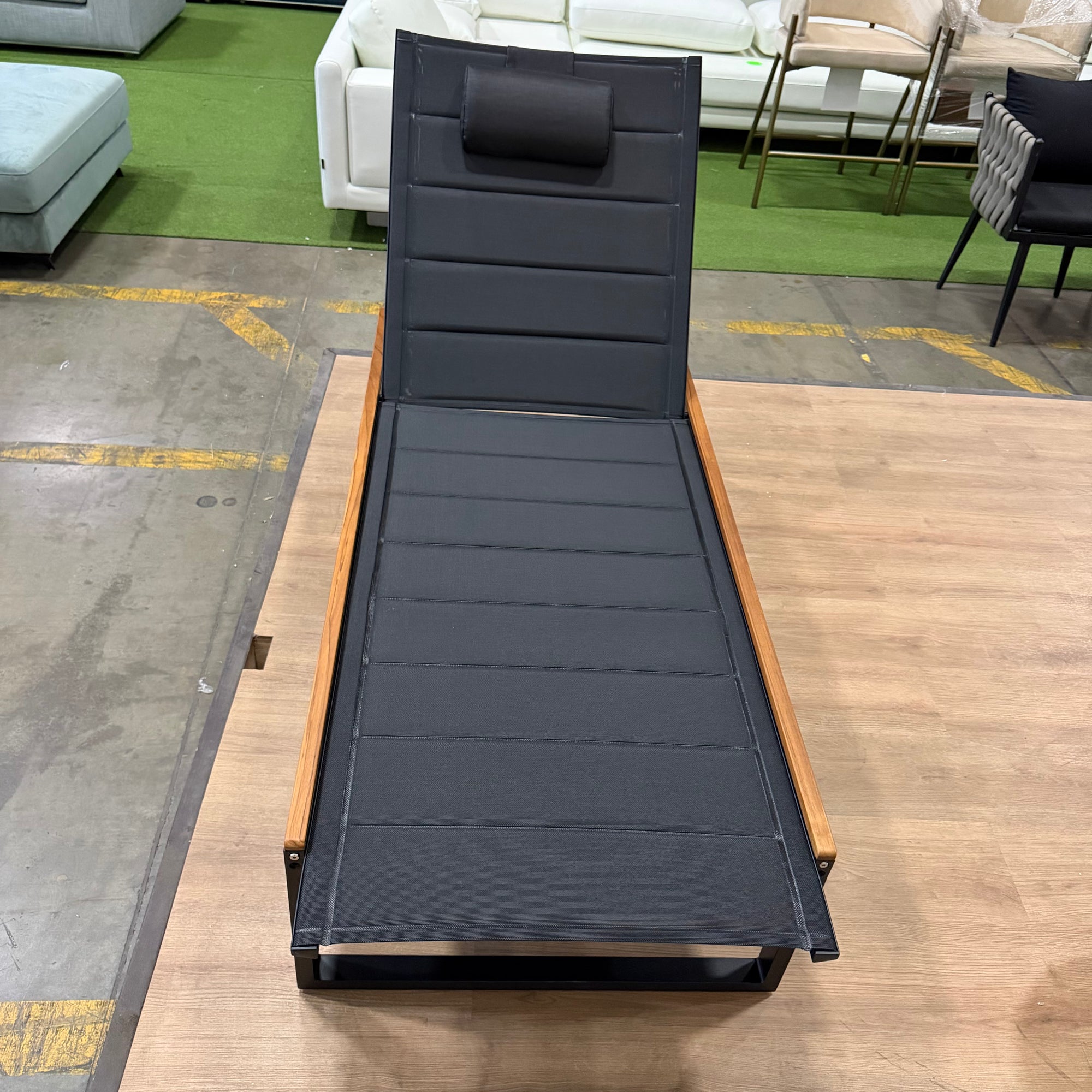 Linnea Outdoor Lounger - Black