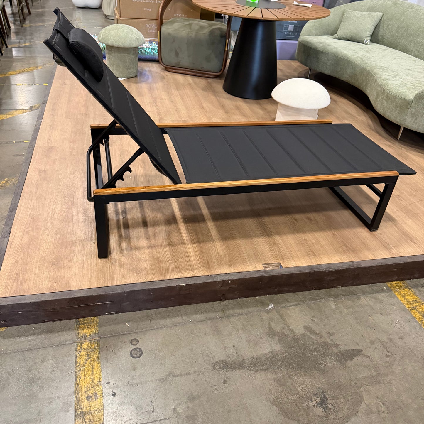 Linnea Outdoor Lounger - Black