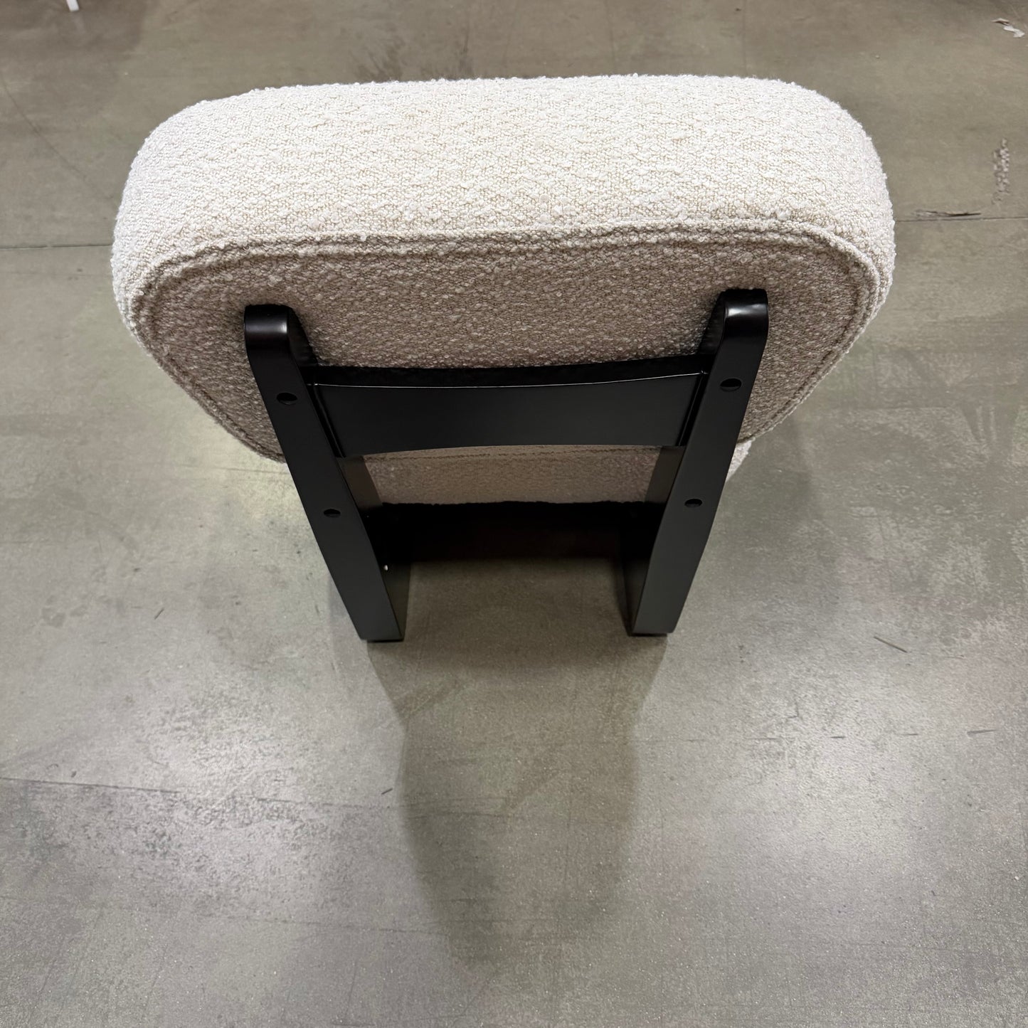 Toro Lounge Chair - Chatou Boucle: Pearl, Ebony