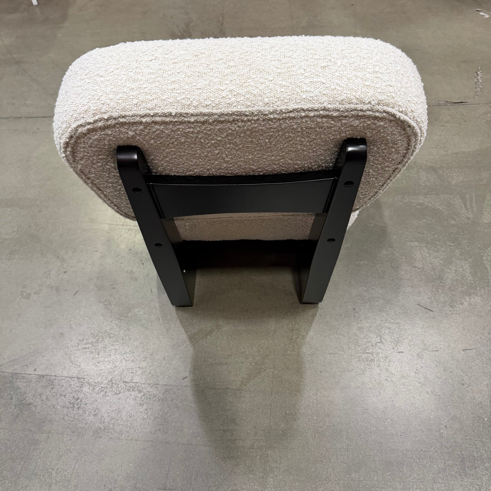 Toro Lounge Chair - Chatou Boucle: Pearl, Ebony