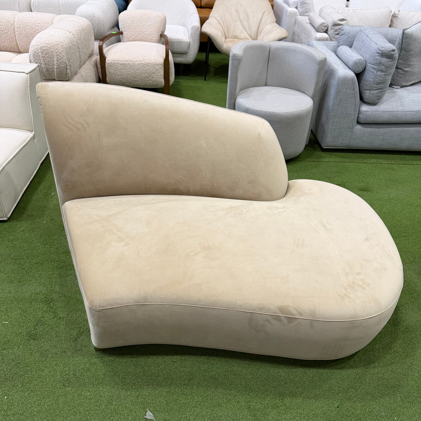 Reya Curved Chaise Open Right - Plush Velvet: Dune