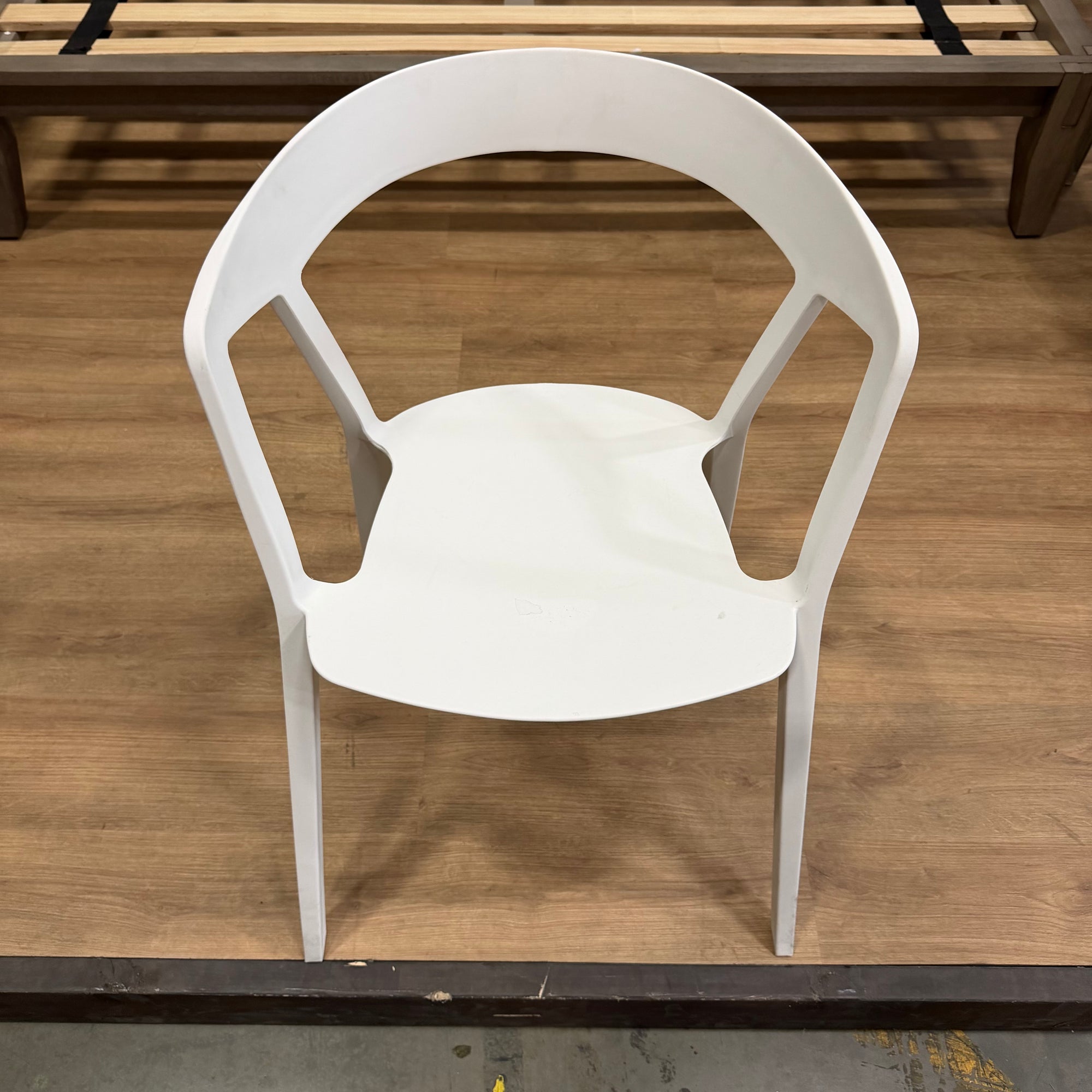 Compas Armchair - White - FLOOR MODEL