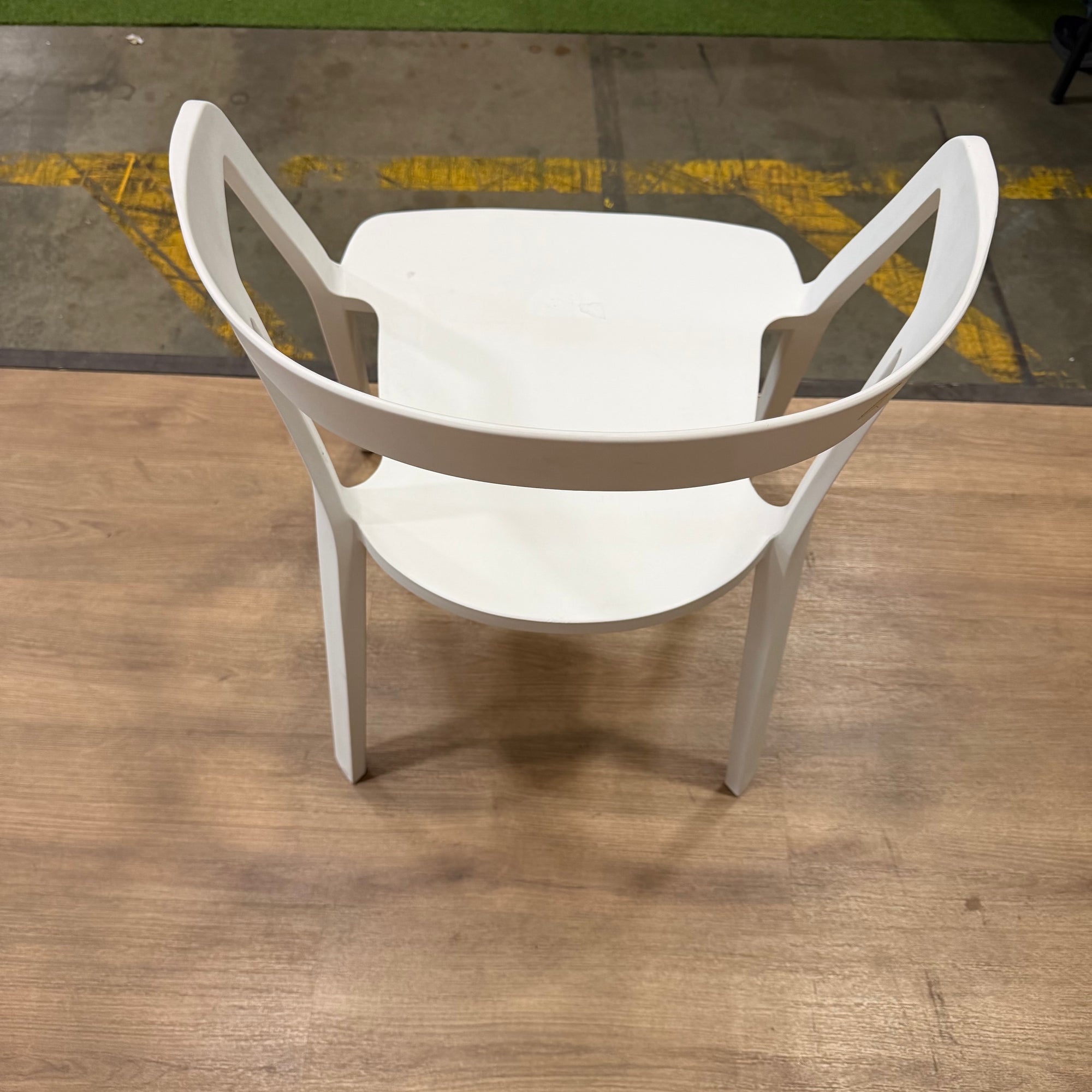 Compas Armchair - White - FLOOR MODEL