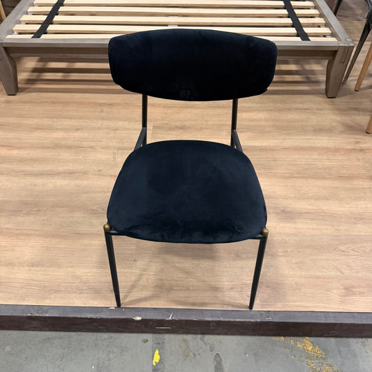 Geno Dining Chair - Plush Velvet: Black, Black Base