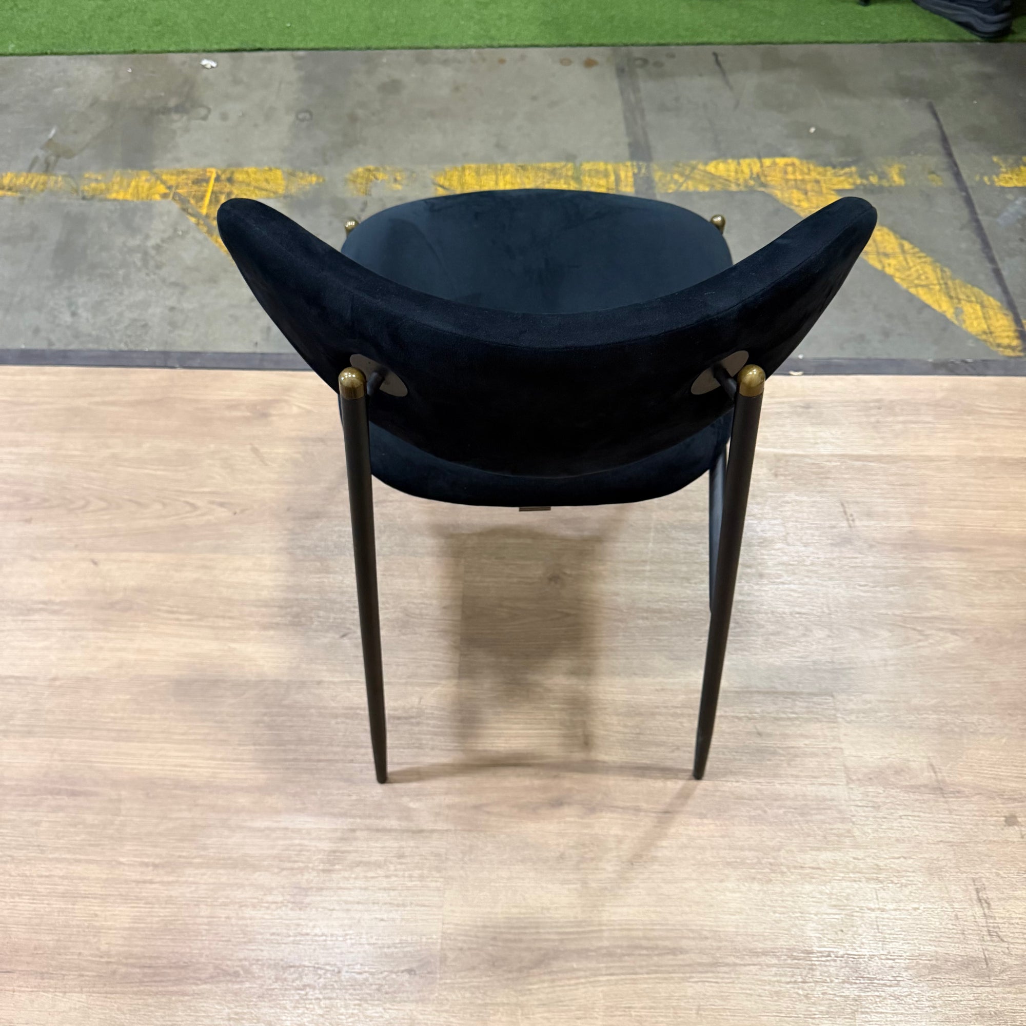 Geno Dining Chair - Plush Velvet: Black, Black Base
