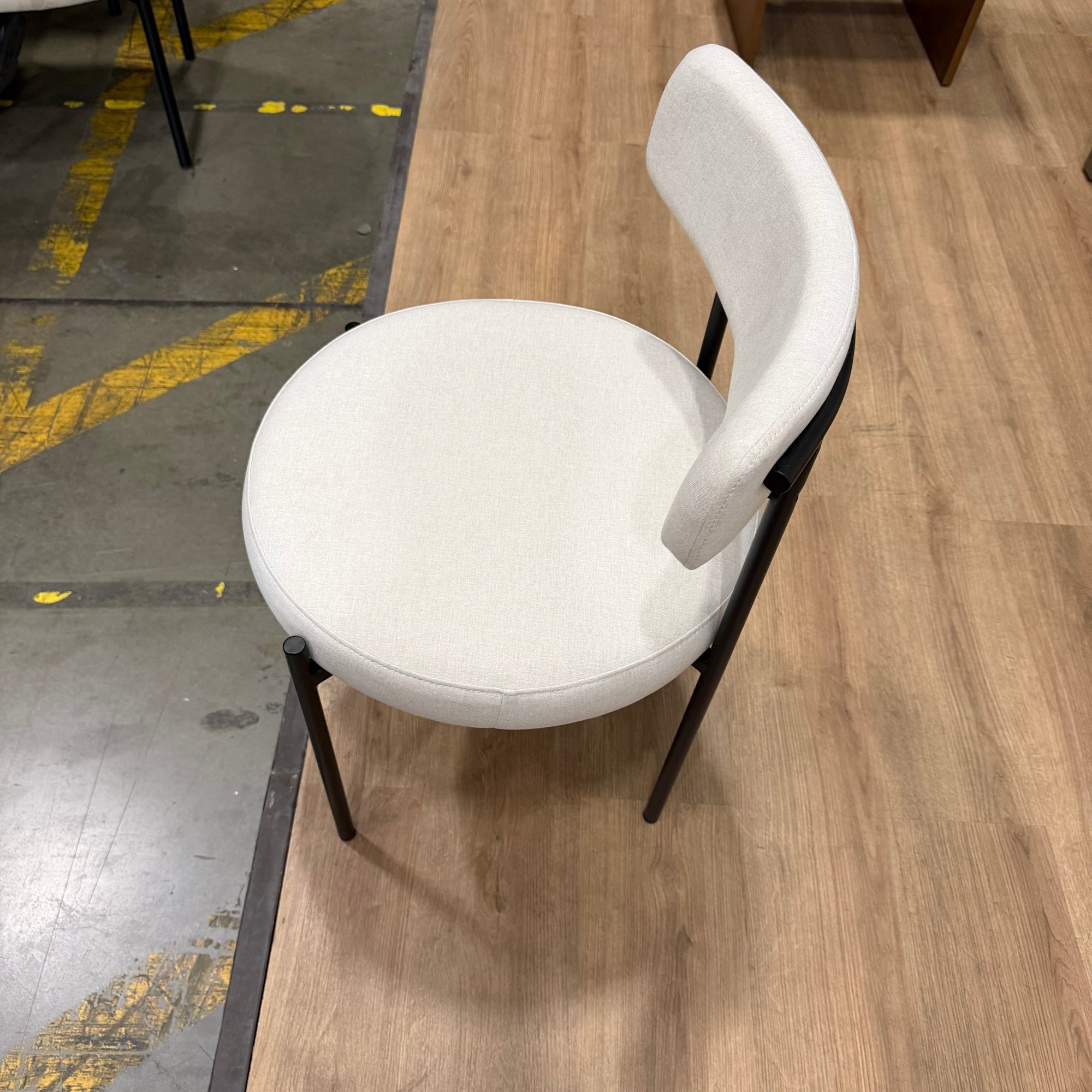 Luna Dining Chair - Modern Felt: Nimbus
