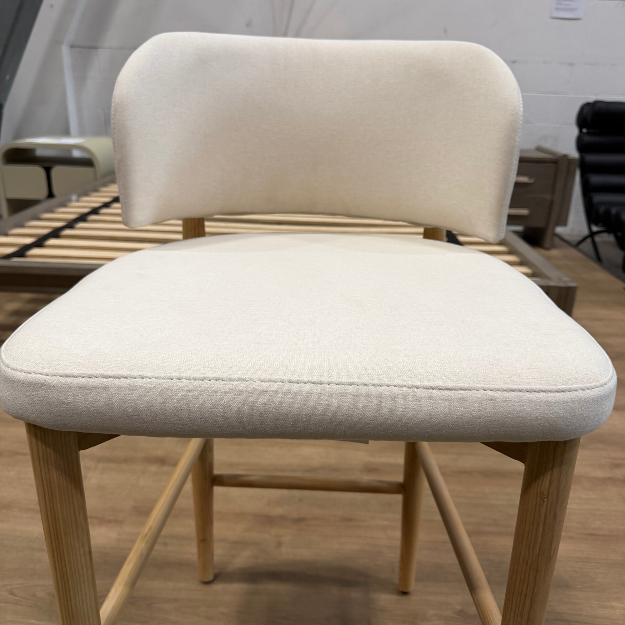Loren Counter Stool - Modern Felt: Nimbus, Natural