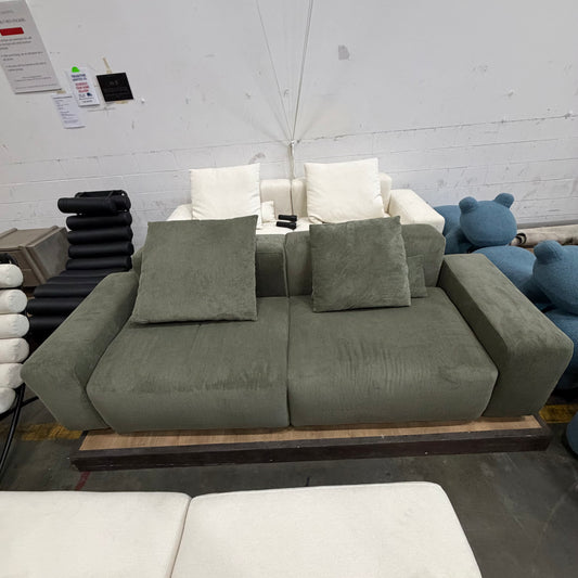 Kaye Sofa L - Corduroy Velvet: Evergreen