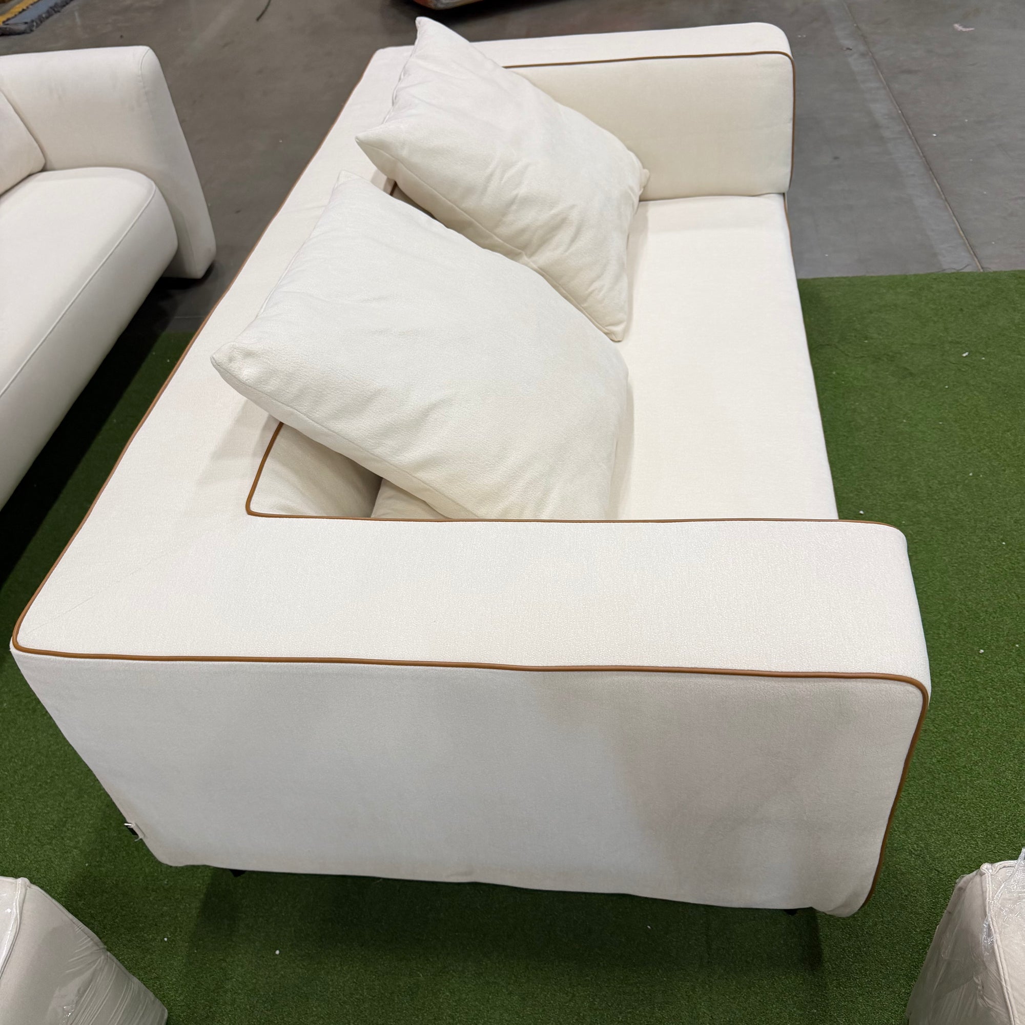 Everest Sofa - Chenille Weave: Cream