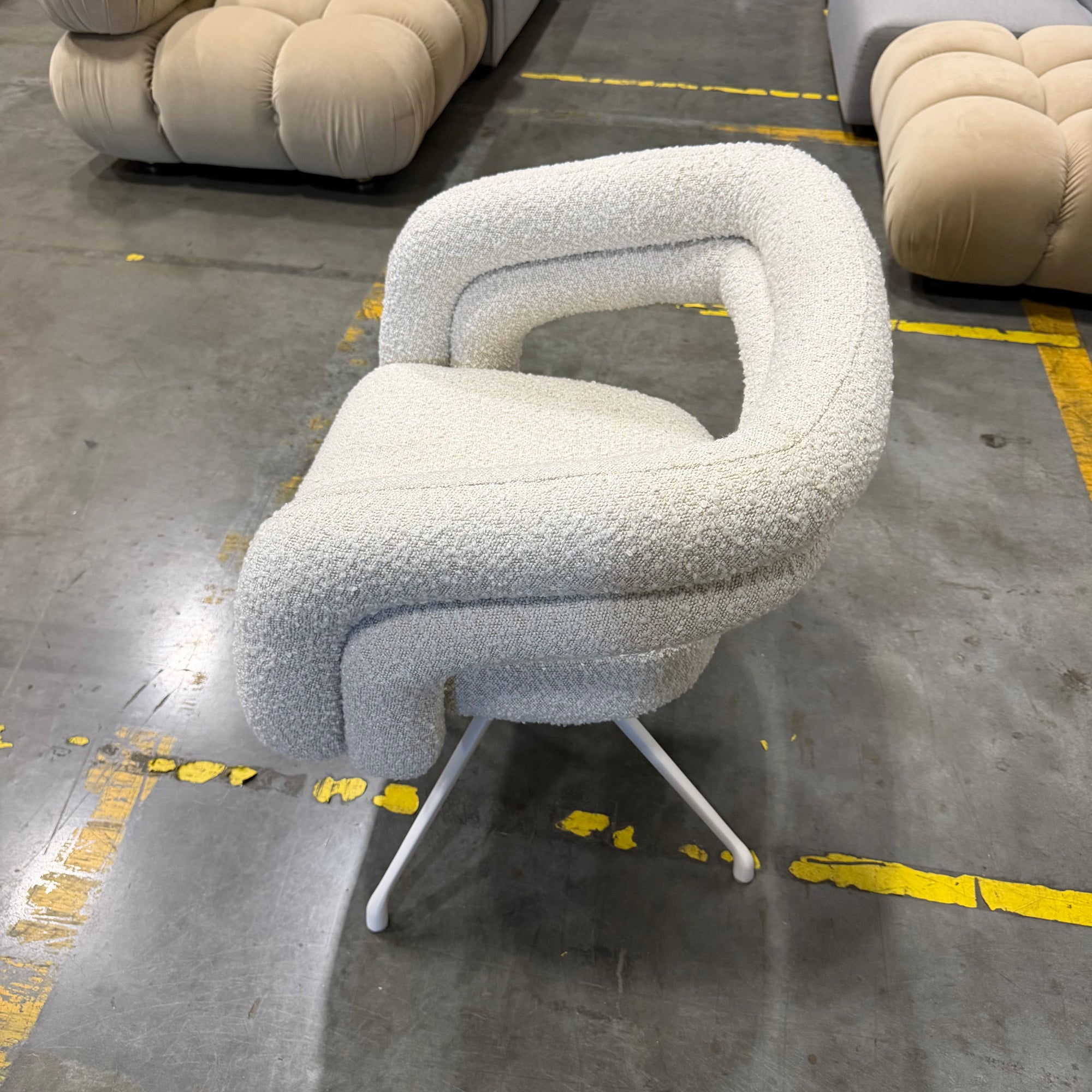 Mia Dining Chair - Chatou Boucle: Pearl, White Base