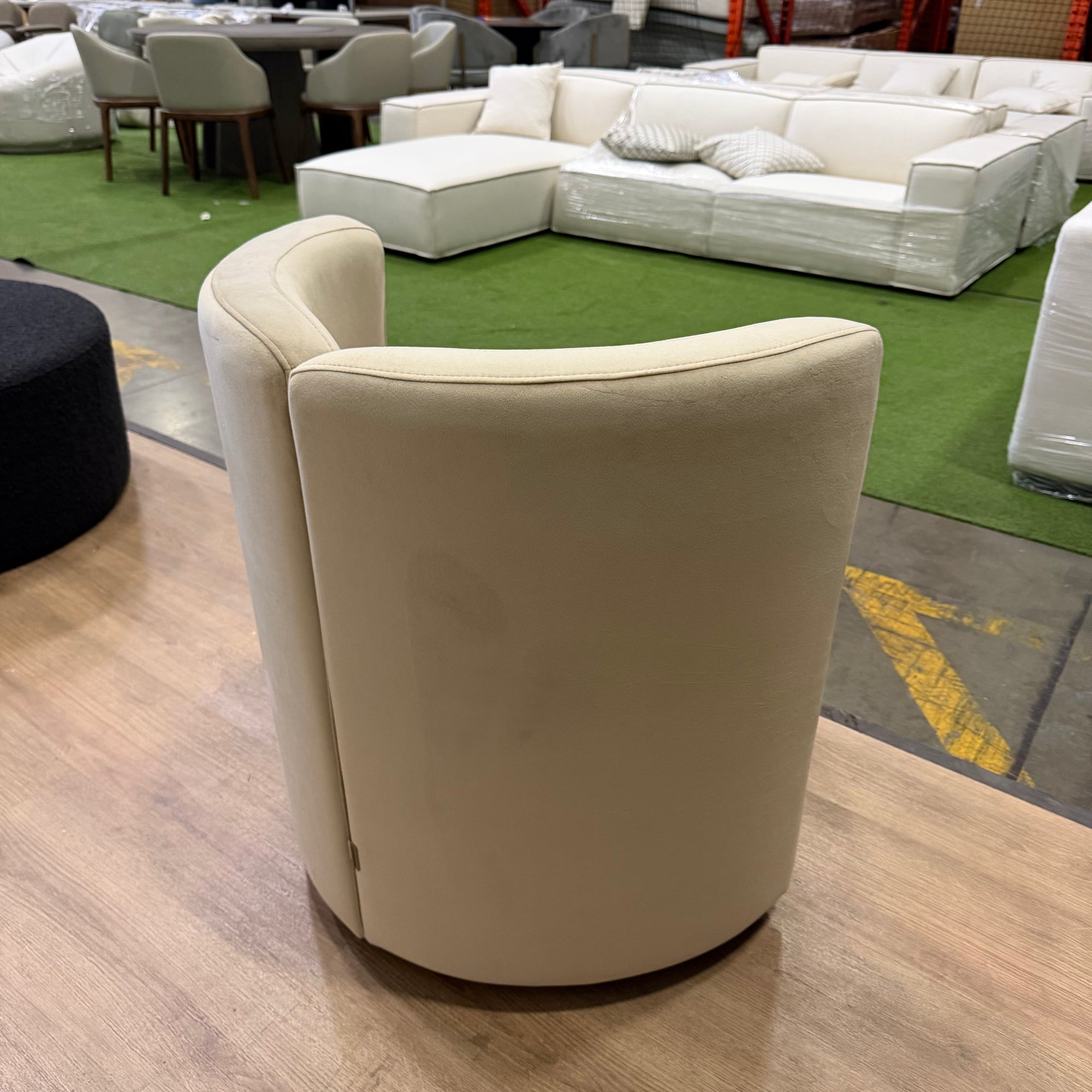 Nova Lounge Chair - Plush Velvet: Dune