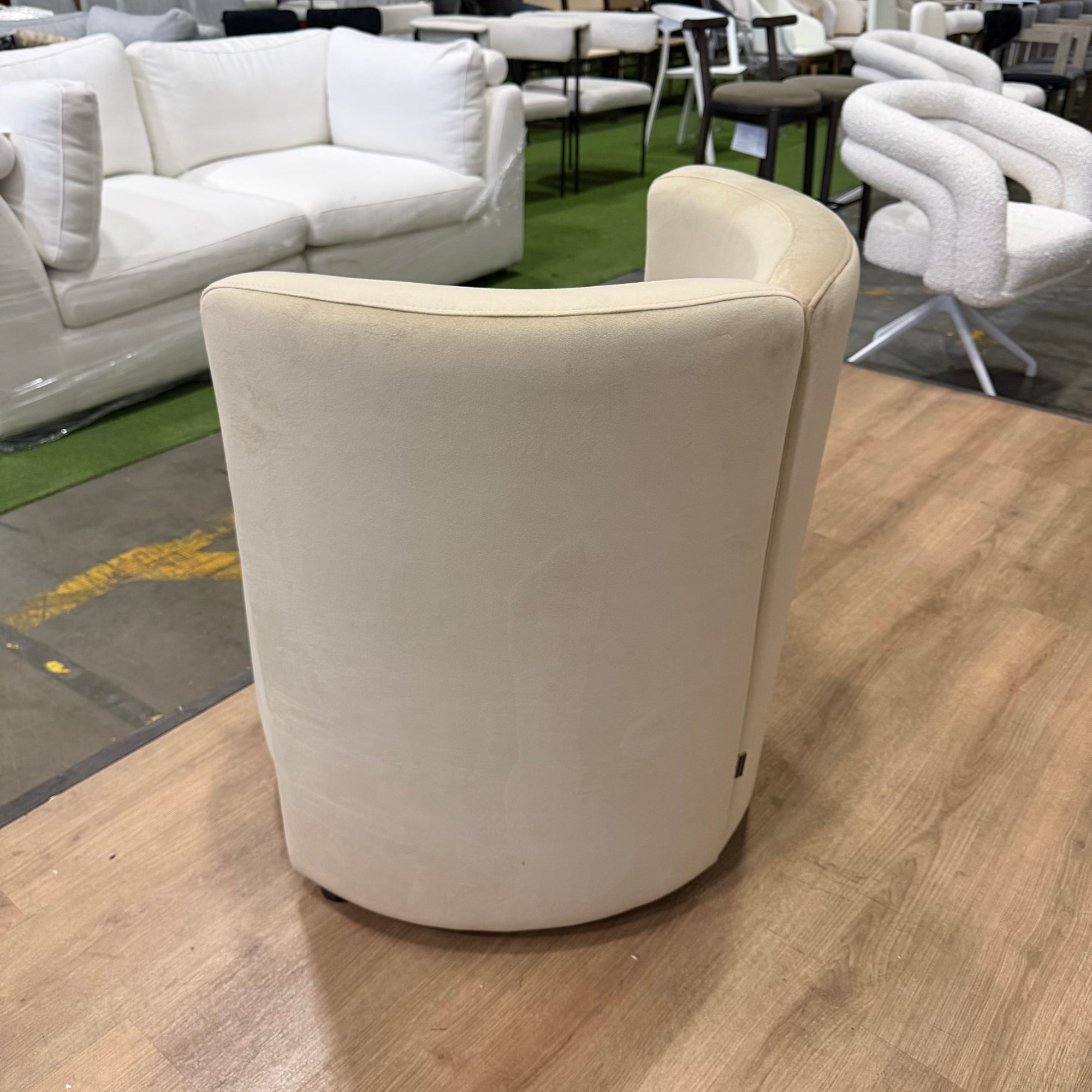 Nova Lounge Chair - Plush Velvet: Dune