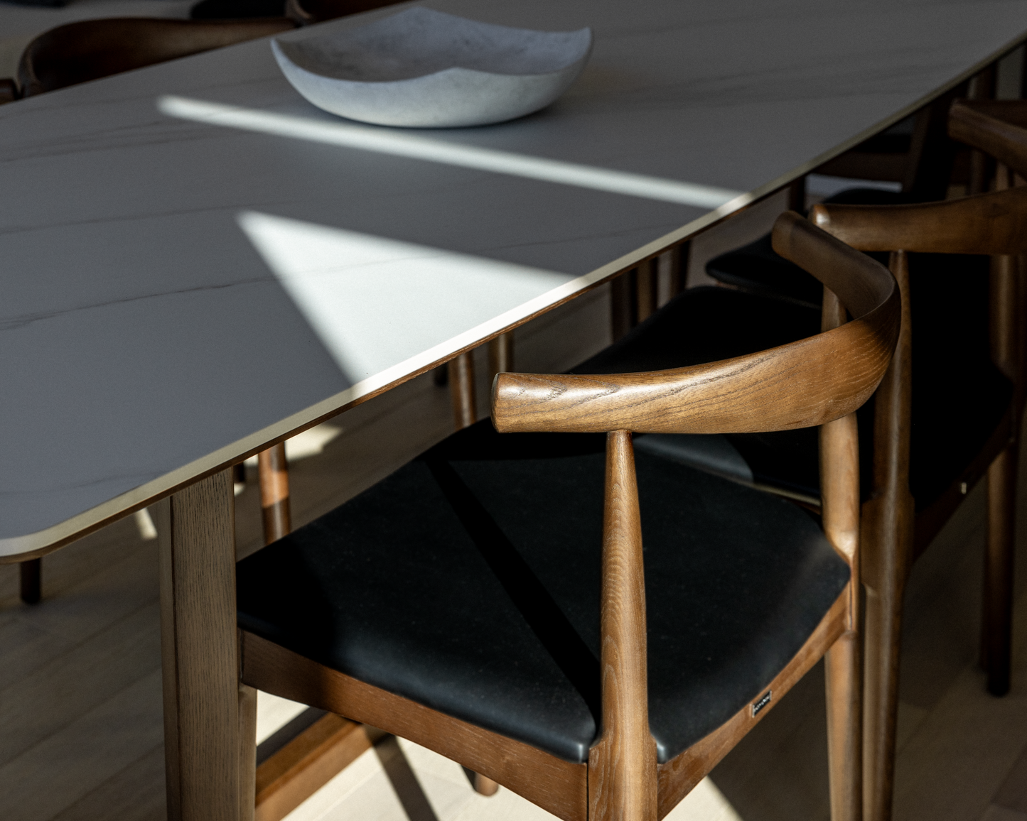 Evelyn Dining Table